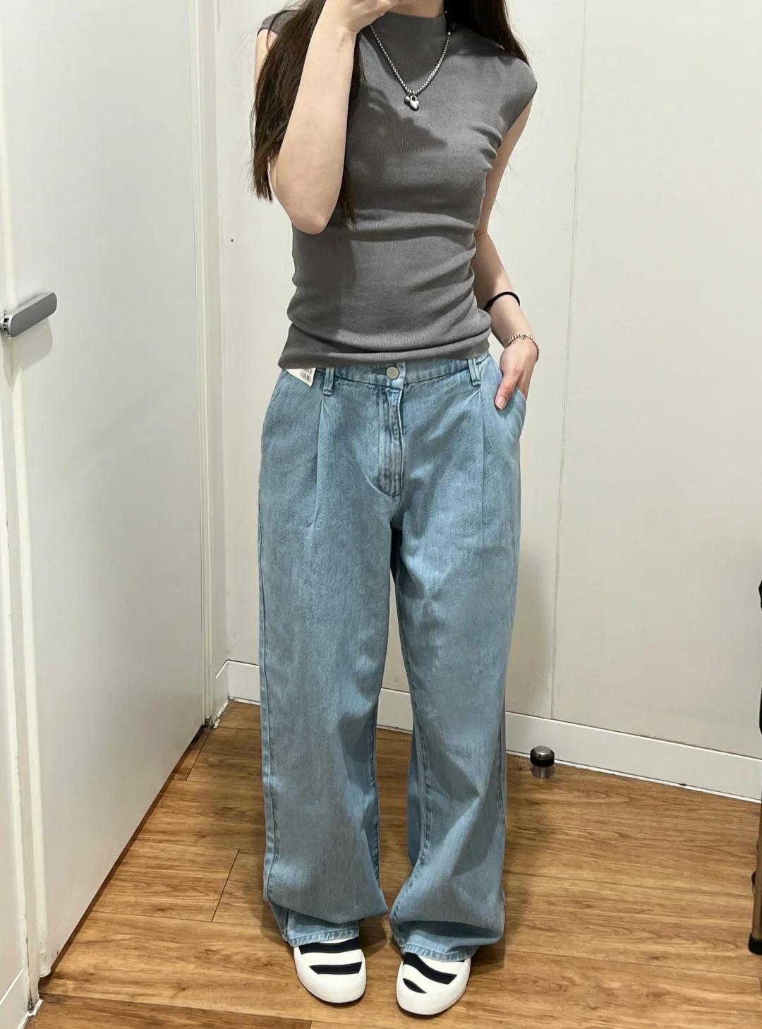 优衣库你lemaire啊! 这条裤子版型绝了