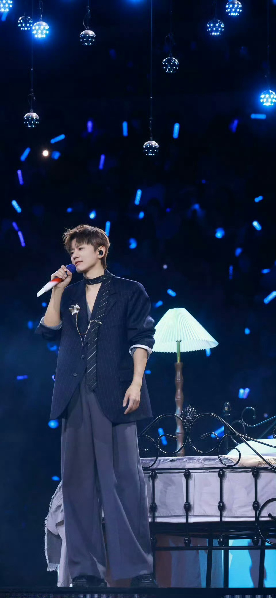 张杰说鸟巢大合唱想听哪一首这个杰哥不要太宠！！问大家鸟巢大合唱想听哪一首，好多想