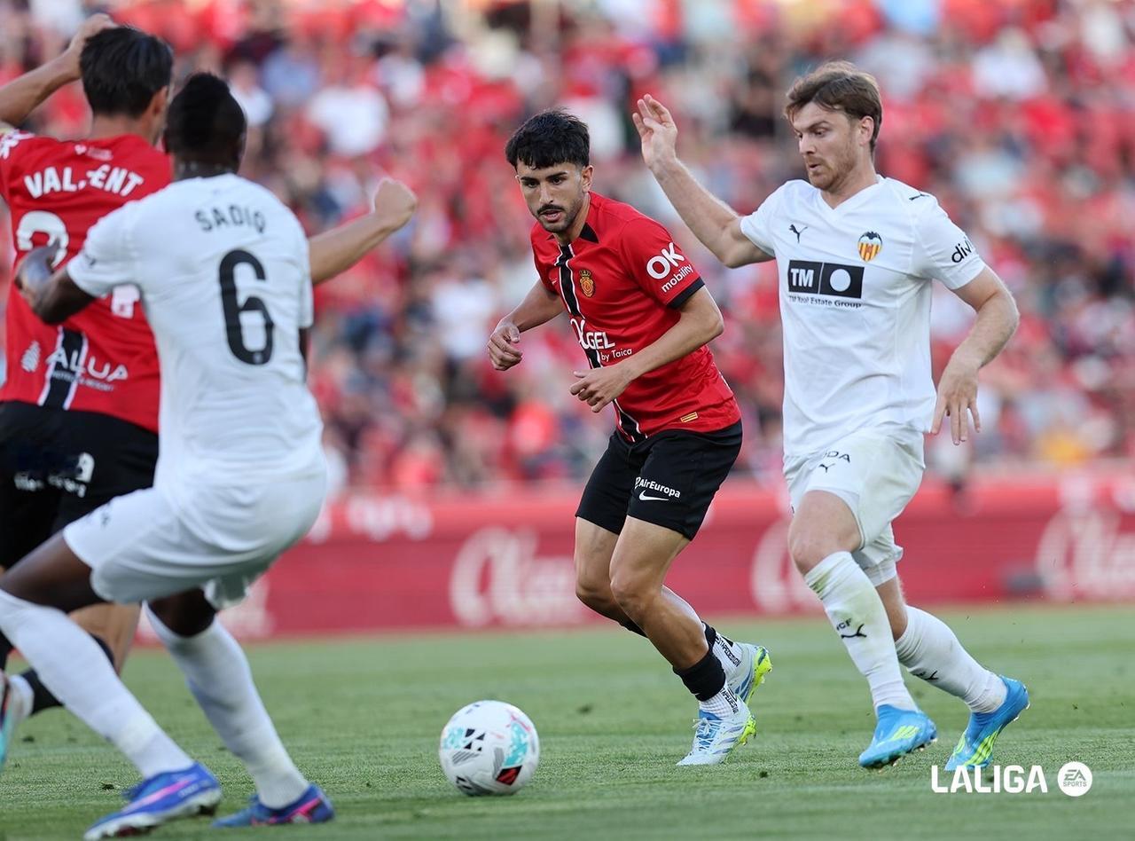 全场|皇家马略卡1-1 瓦伦西亚

13' 穆里奇头球高出。
26' 达德尔远射