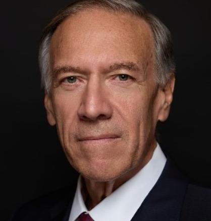 美国前国务卿蓬佩奥北京时间 4 月 7 日发文写道：“中国现在正在拿我们军人的生