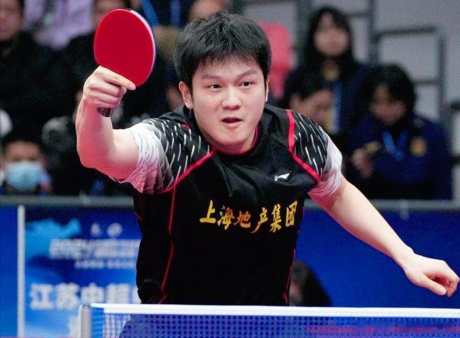 樊振东3比1林诗栋 乒超联赛：巅峰对决！奥运冠军樊振东3-1逆转世界冠军林诗栋，