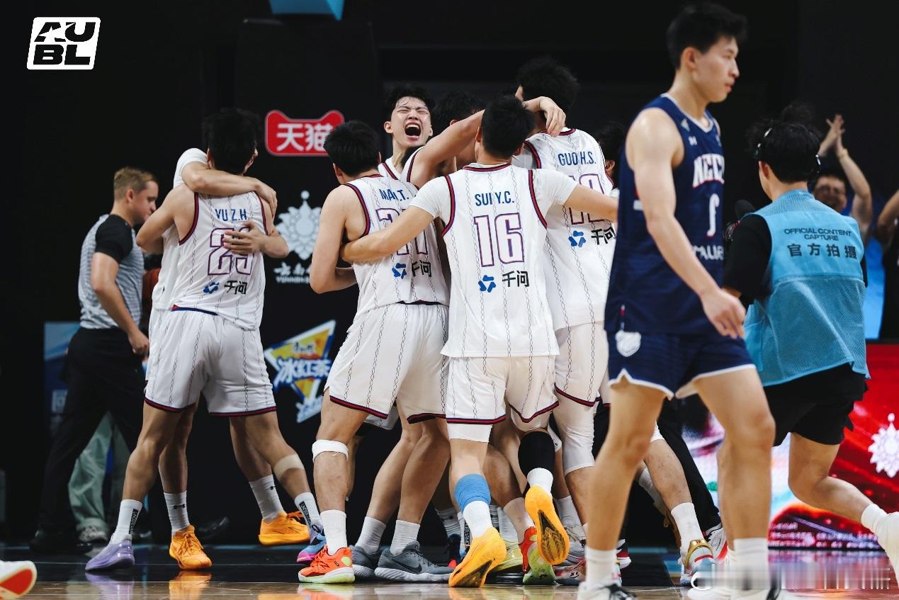 2026亚洲大学生篮球联赛（AUBL）迎来决赛争夺，卫冕冠军政治大学对阵上海交通
