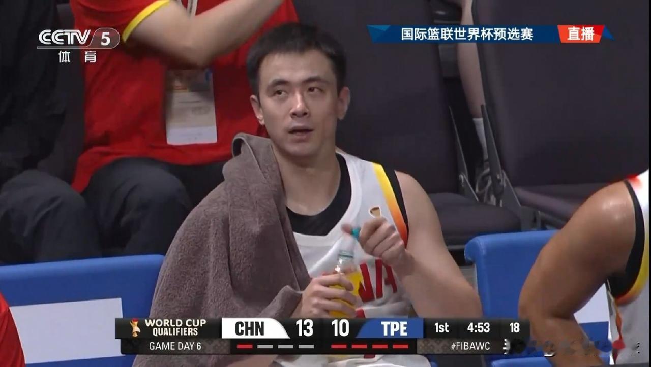 中国男篮队长赵继伟真是得分助攻两不误！在今天进行的中国男篮和中国台北男篮的比赛中