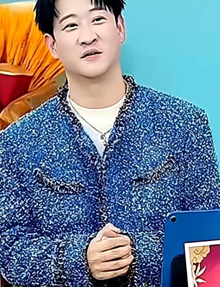 曹云金直播翻旧账，流量来得快，去得更快。
带货没带出长久，老段子倒是翻出了点人味