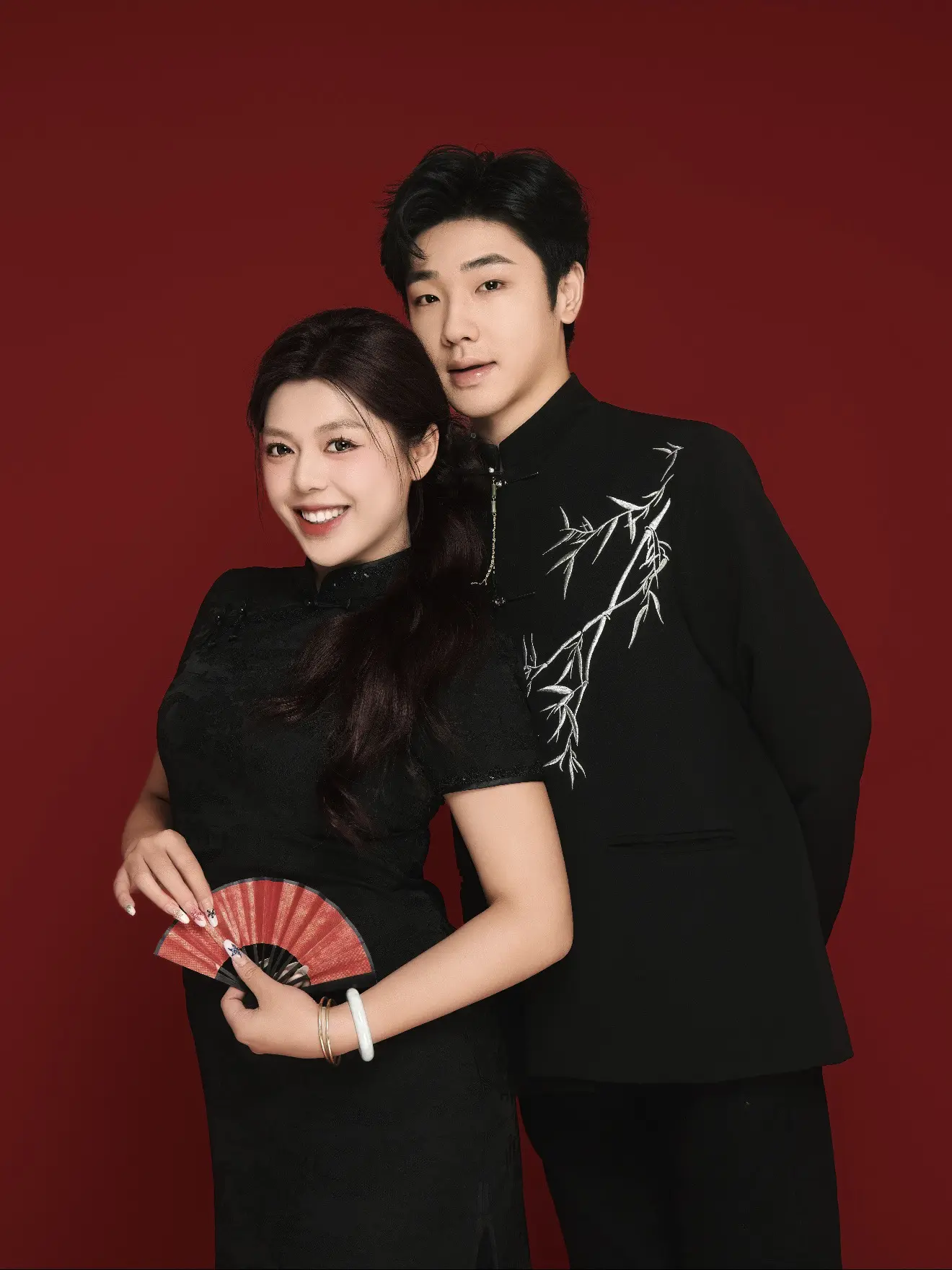 我只求与你共华发