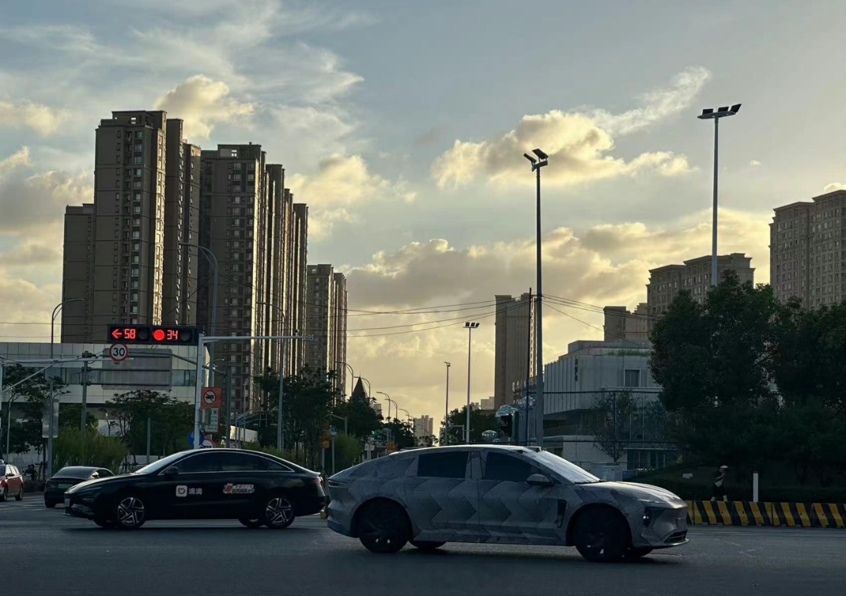 蔚来ET9，这姿势如何？ ​​​