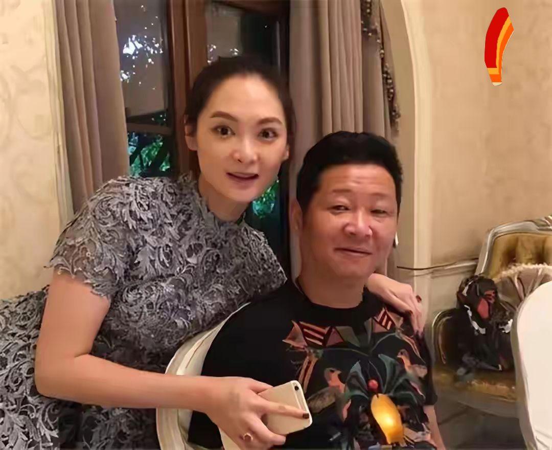 赵亮
胡敬
夫妻照