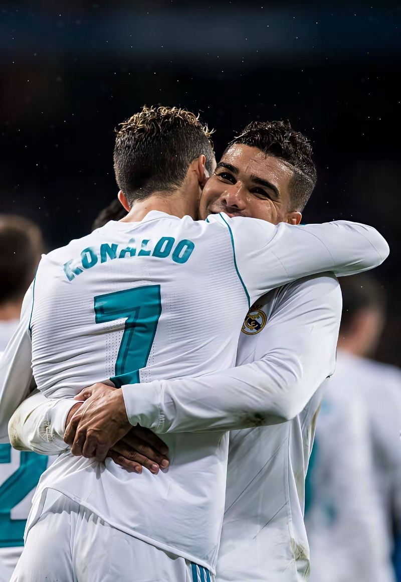 卡塞米罗的访谈真是让人感慨万千！他说和克里斯蒂亚诺·罗纳尔多一起踢球带来了无数冠