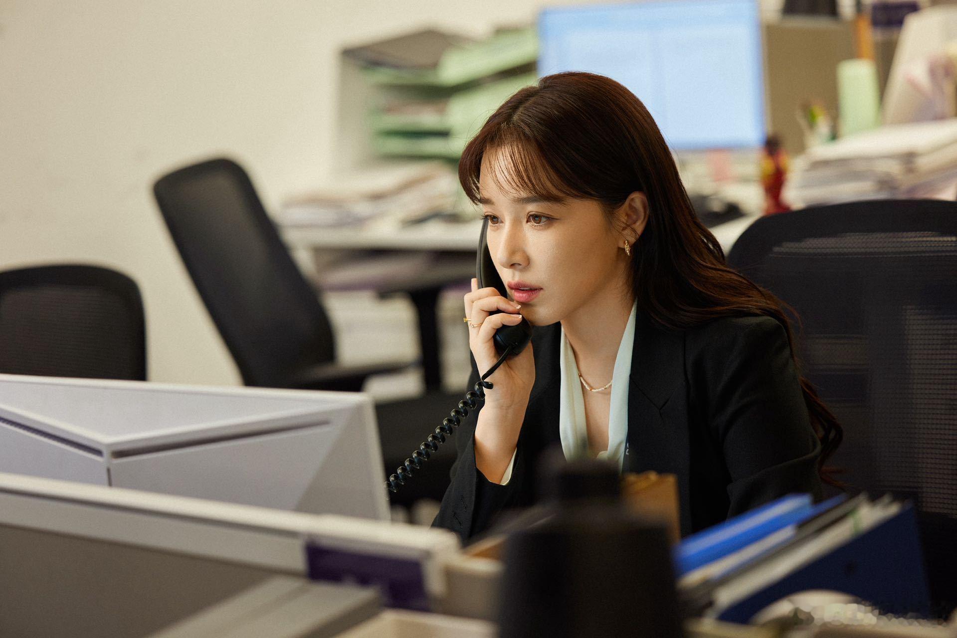 阚清子近照状态 满心期待阚清子新剧《夜色正浓》，乔海伦这个角色人设超带感，清子的