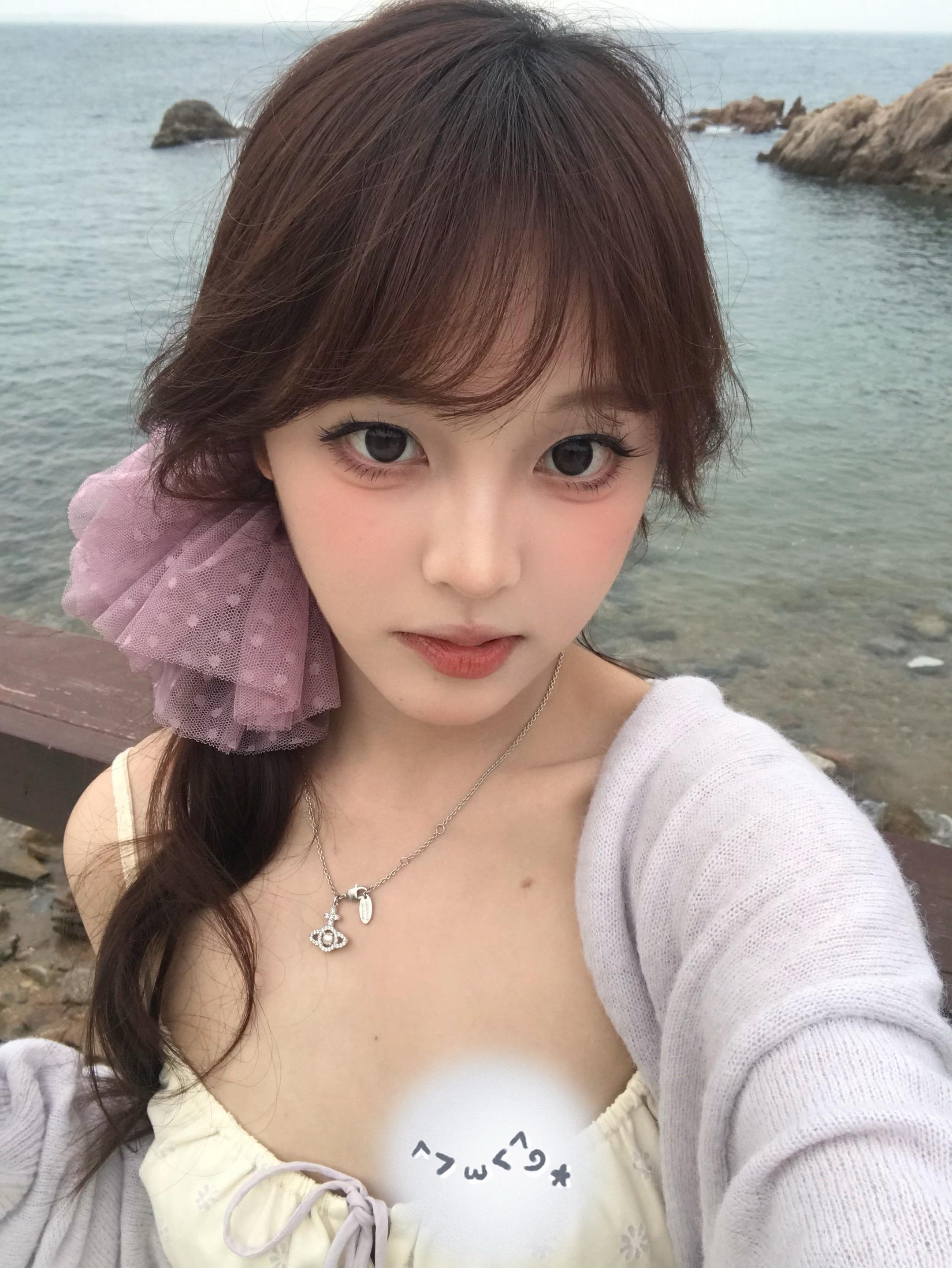 谁来管一下主播的刘海( ̀⌄ ́)