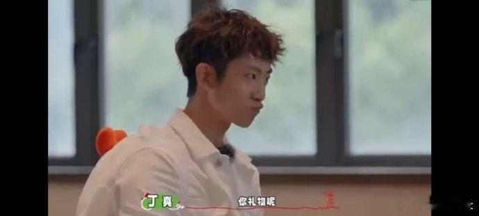 #我承认以前对丁真太大声了# 从《岛屿少年》中重新发现丁真，他的努力和坚韧让人敬