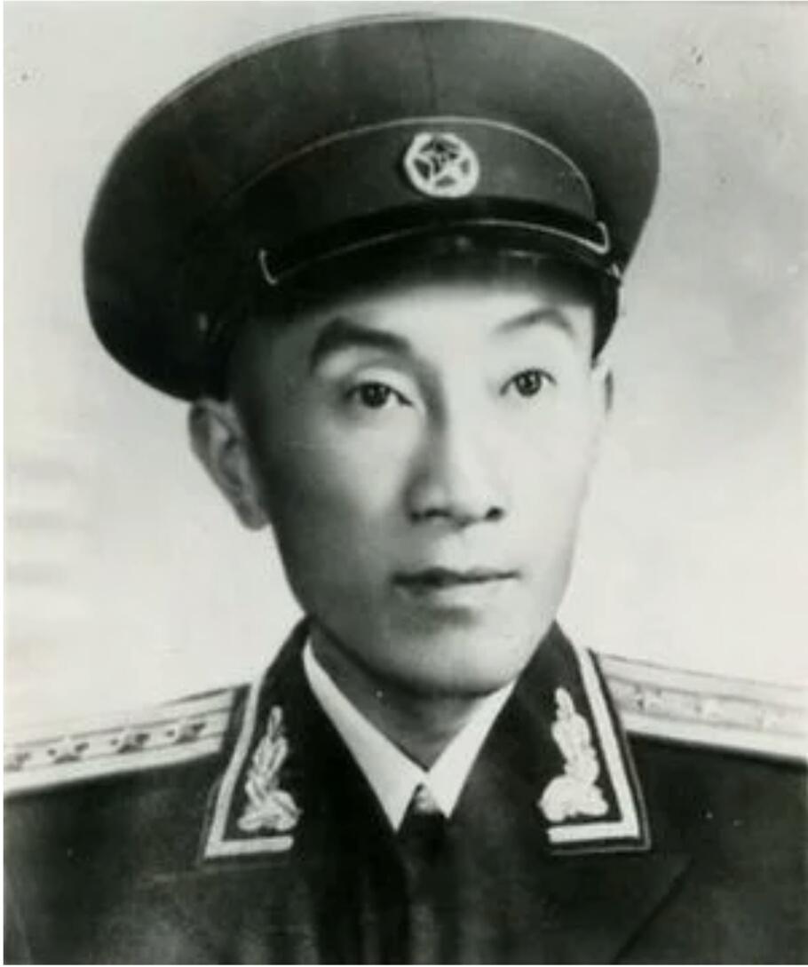 弃笔从戎的才女革命者！28年军旅生涯，一生扎根国防事业
 
沈萍（1920年4月