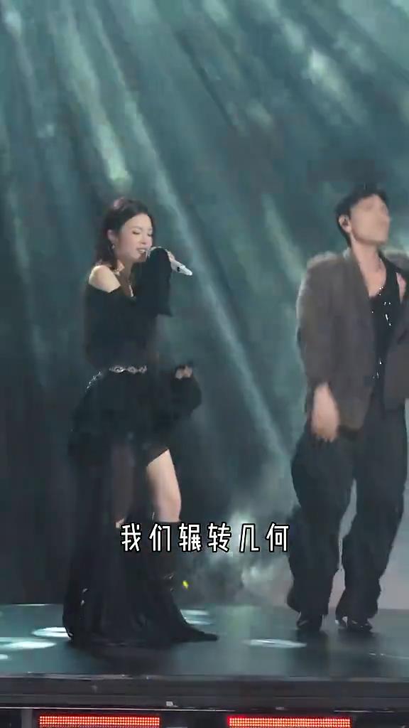 我们辗转几何，可结果又是如何？没有任何意义，其实你根本没爱过我。脑袋空白在此刻，