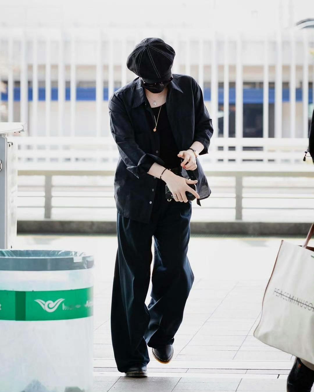 all Black GD 权志龙 📷 ​​​