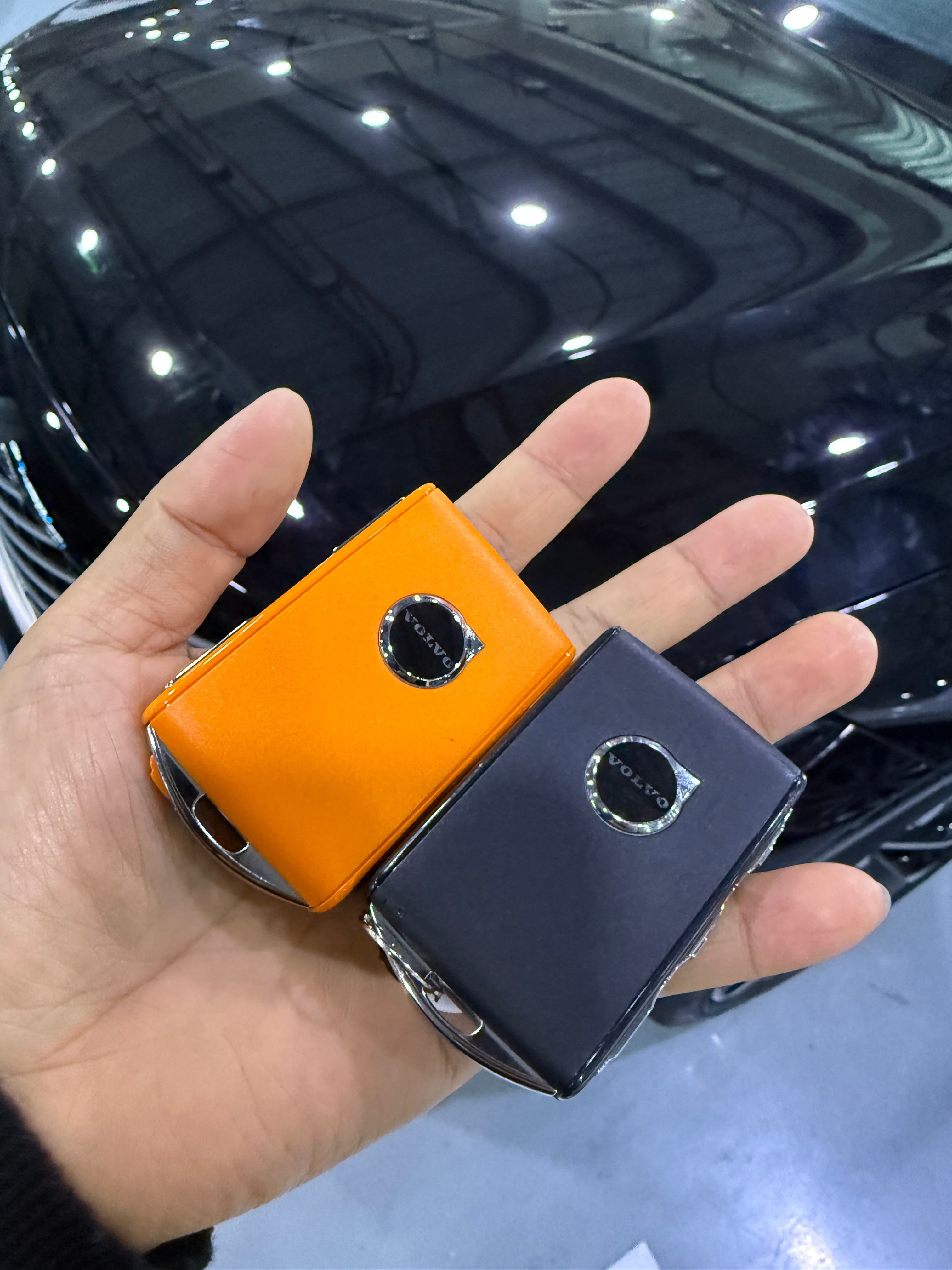 沃尔沃S90准新车已售出，今天一个客户打电话过来说，不是说过帮他留一下吗？我说有