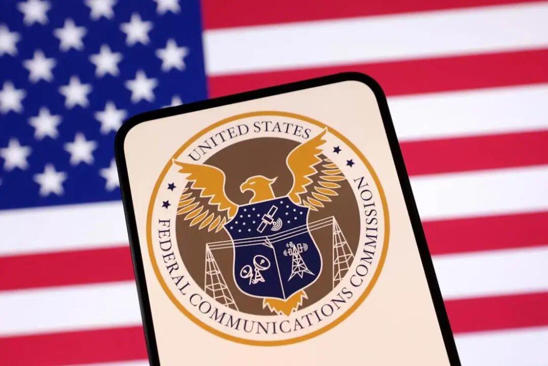 美国联邦通信委员会（FCC）周五表示，考虑到美国国家安全风险，将禁止进口更多中国
