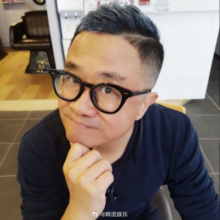 【演员金亨俊将在58岁时举行婚礼】准新娘是圈外人士，两人具体如何相识、最终走到结