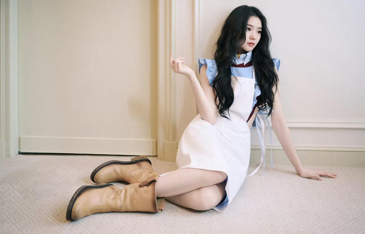 刘浩存李庚希张元英miumiu大秀造型🈶 
三位miumiu公主 谁的时尚表现