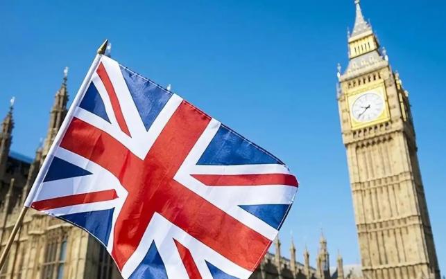 外行人看首相被逼宫下台，内行人懂工党已陷入分裂死局，英国政坛一夜变天，脱欧后首位