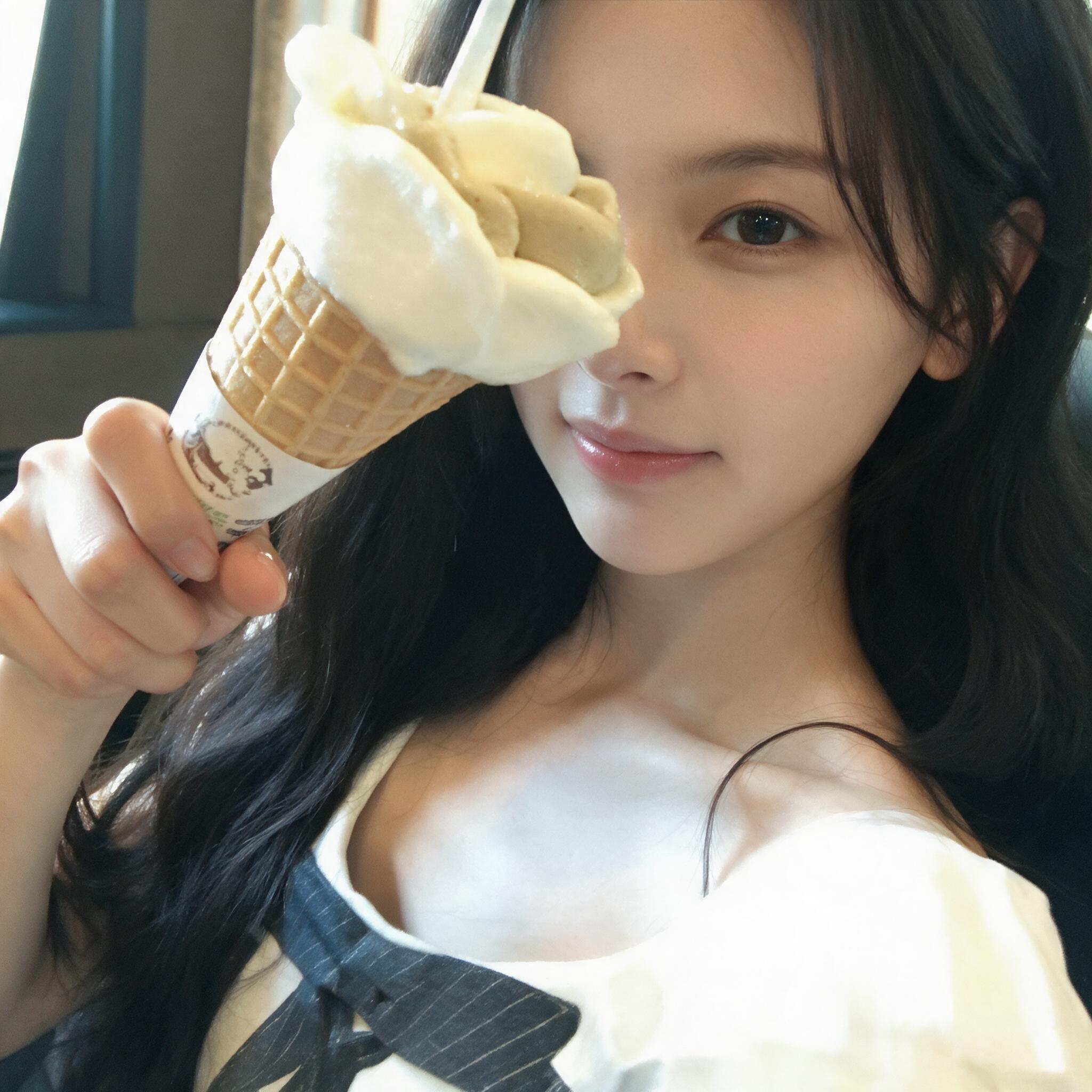 🍦冰激凌小越~ 