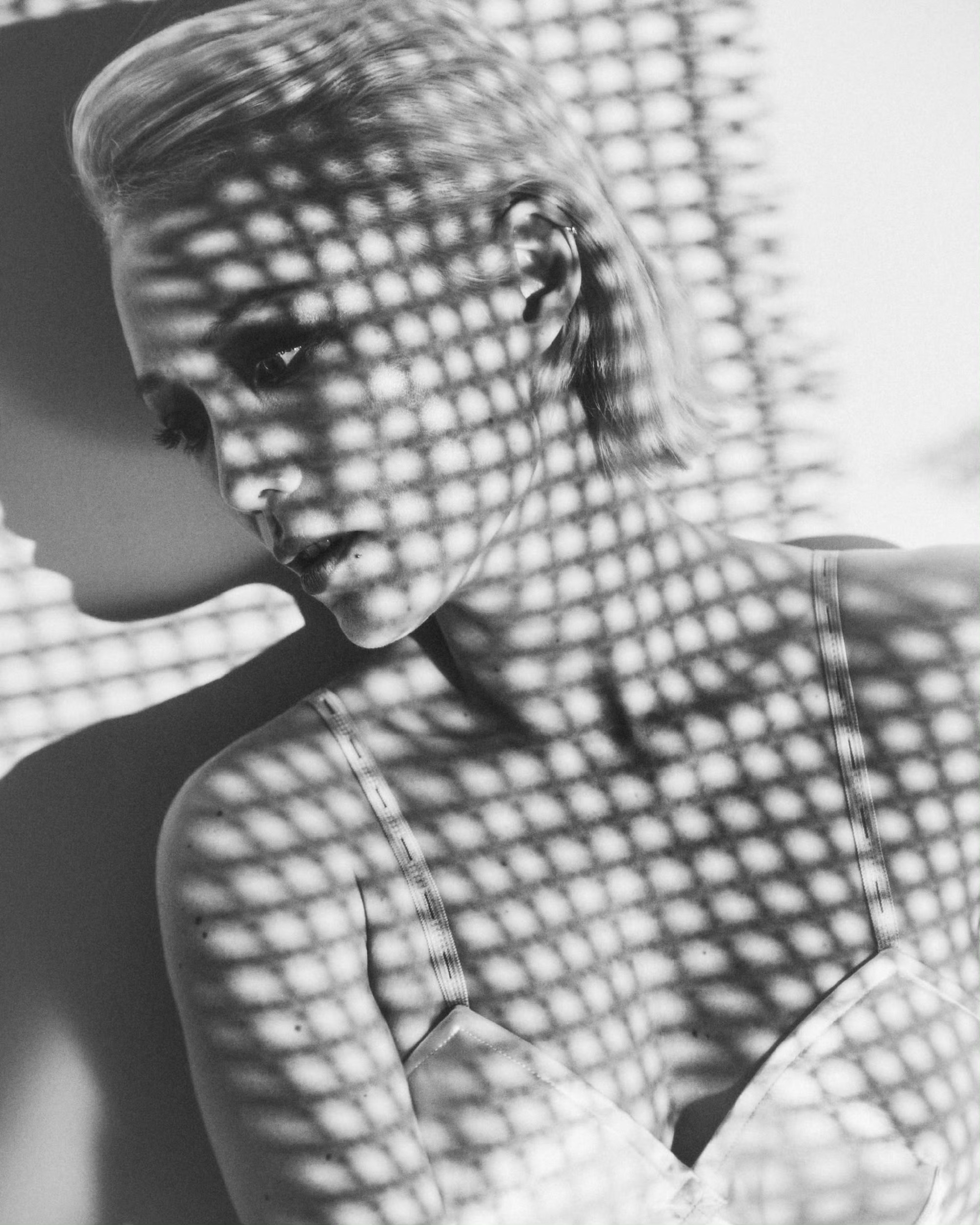 Pom Klementieff Flaunt摄影：Alvin Kean Wong