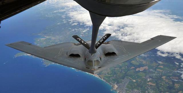 6.3亿打水漂！美军MQ-4C坠海：航程优势没用上，实战表现却亏麻了
9日美军M