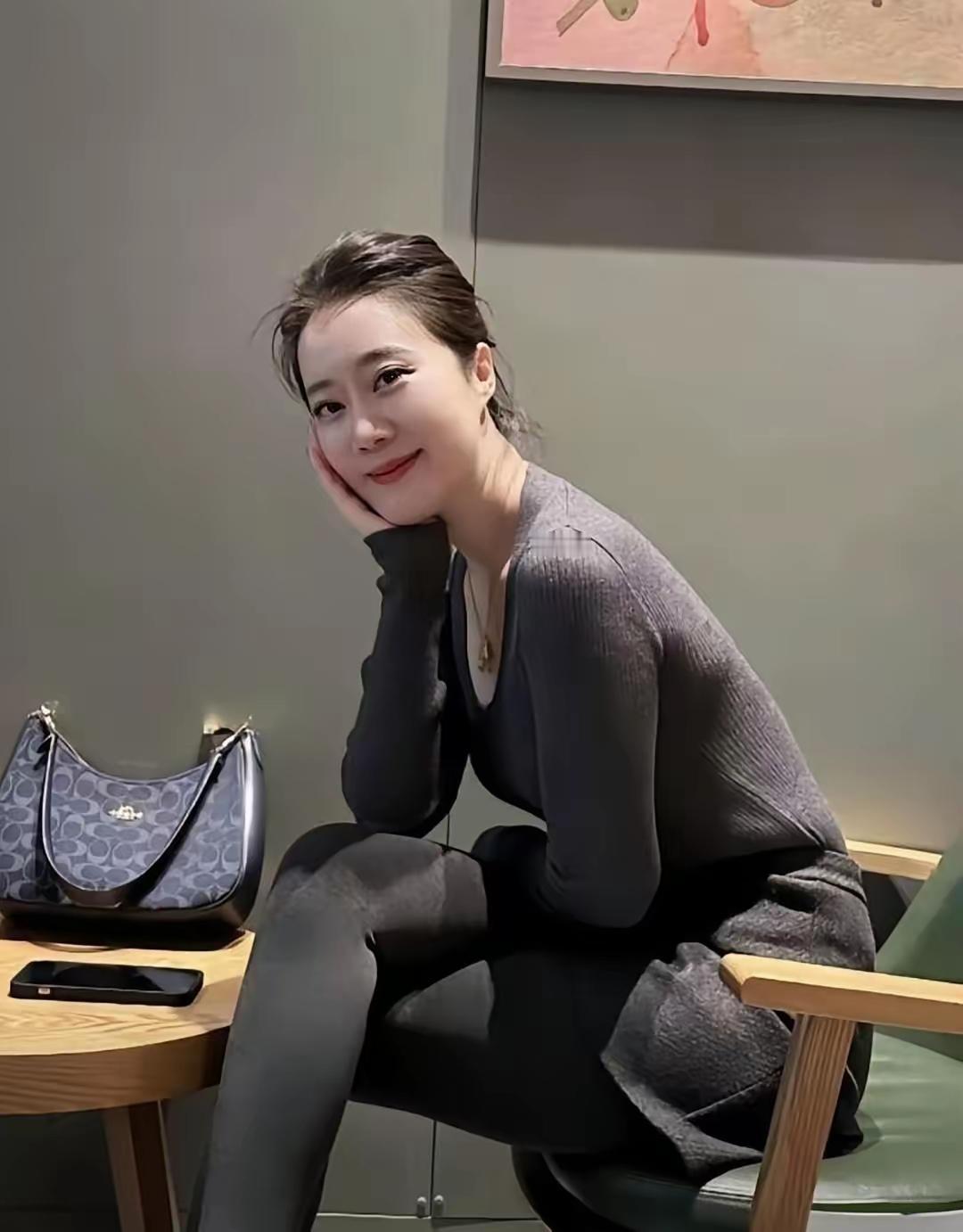 什么样的工作能养出这么漂亮的女人