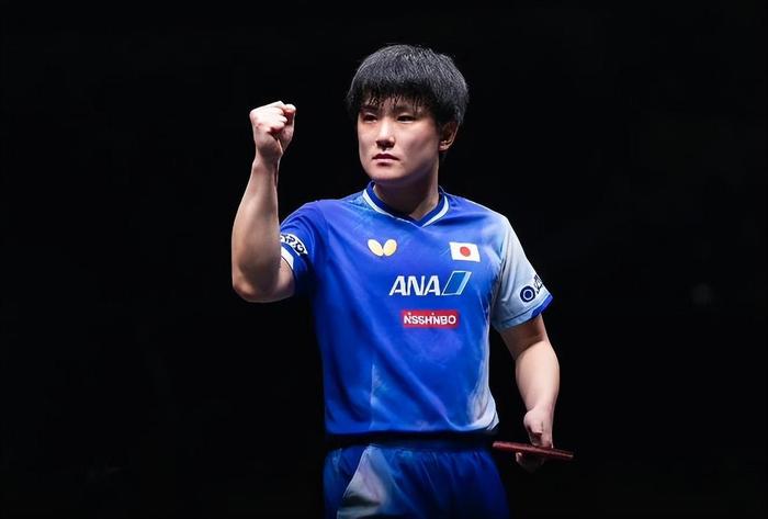 4-2！张本智和胜小勒布伦：背靠背晋级四强，被央媒点名后连赢3场
北京时间1月1