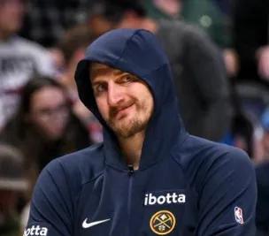 帕森斯：掘金是西部第三好的球队，冠军将在西部前三中产生
04月10日讯 今日，在