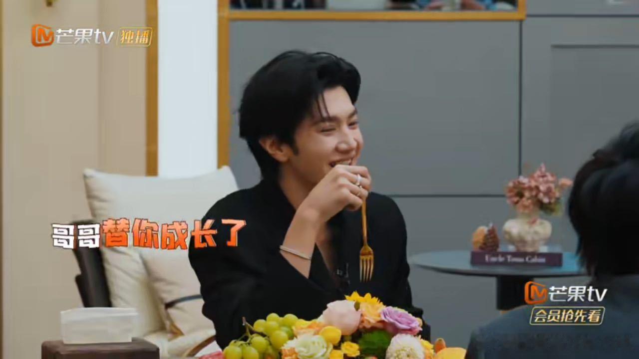张真源第一次录完回去睡不着觉张真源被吓得睡不着觉 张真源说自己跑的时候没办法睁眼