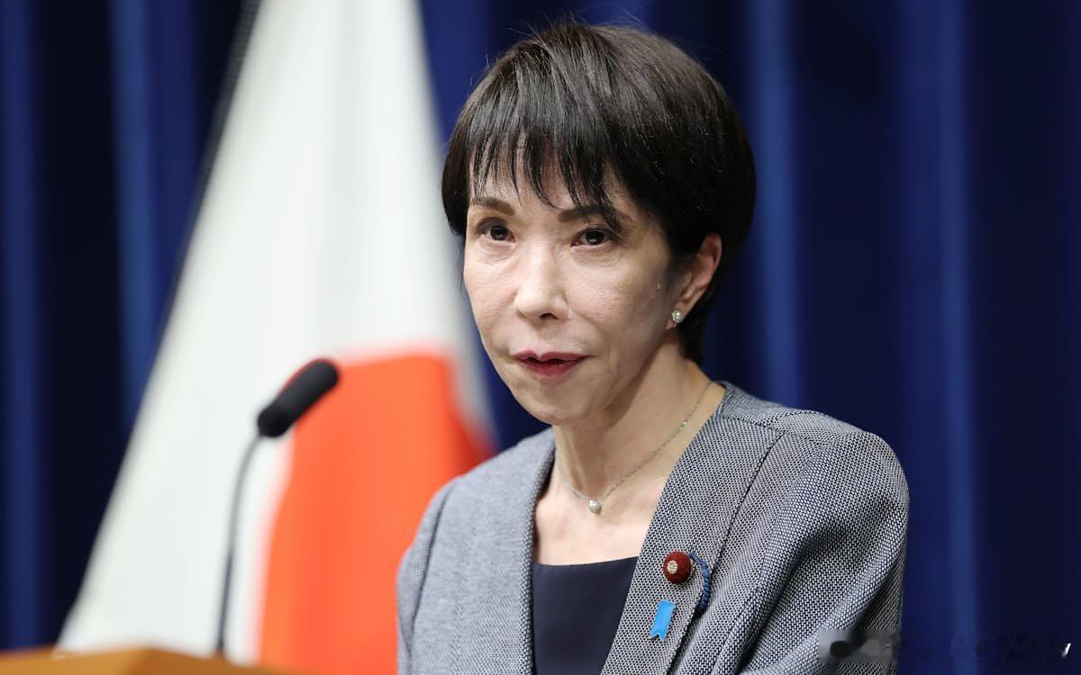 高市早苗今天在记者会上表示：“中国是日本的重要邻国，我们必须建立建设性、稳定的关