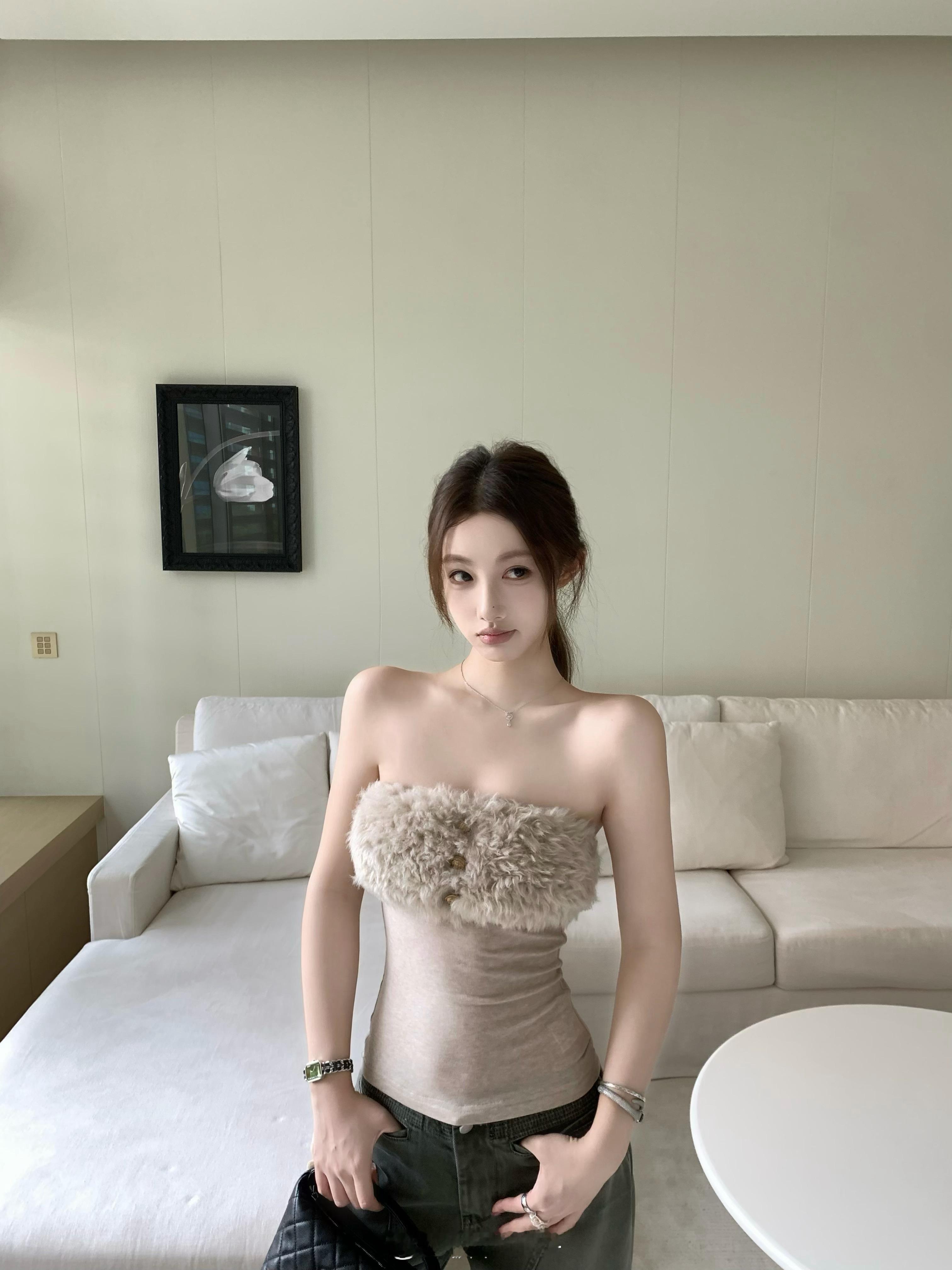 板栗可可Bankelili1/6/20:00这种仙里仙气的抹胸到底谁能拒绝✨穿上