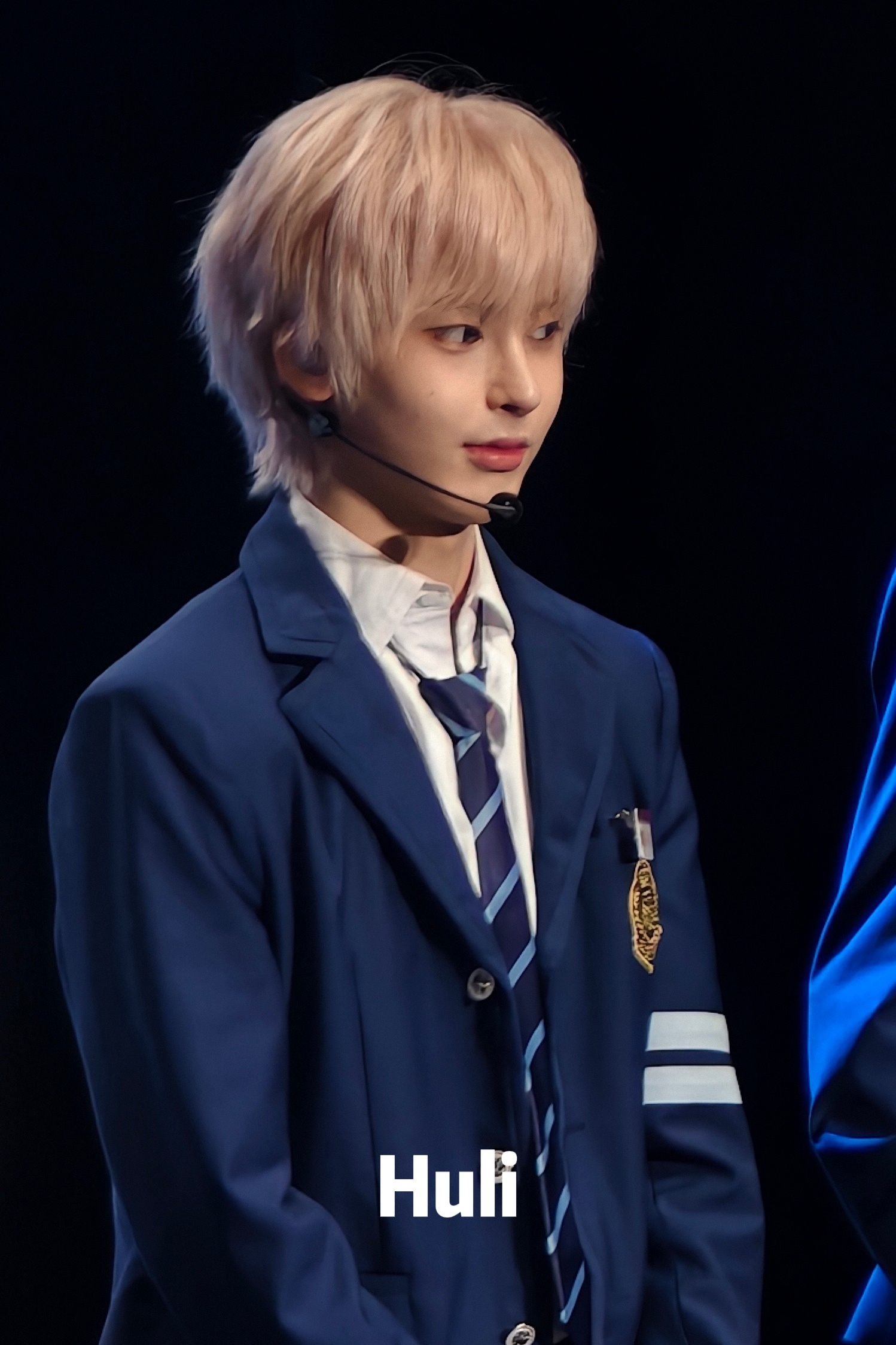 吴弦俊🦊吴弦俊视觉中心 真的是原图直出……一点没修……此男是神吧 