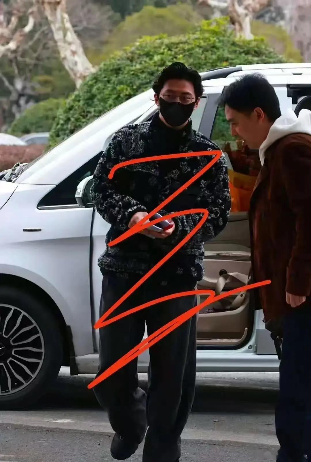 肠子都悔青了吧，窦骁以为嫁入豪门是享福，没想到日子越过越差 