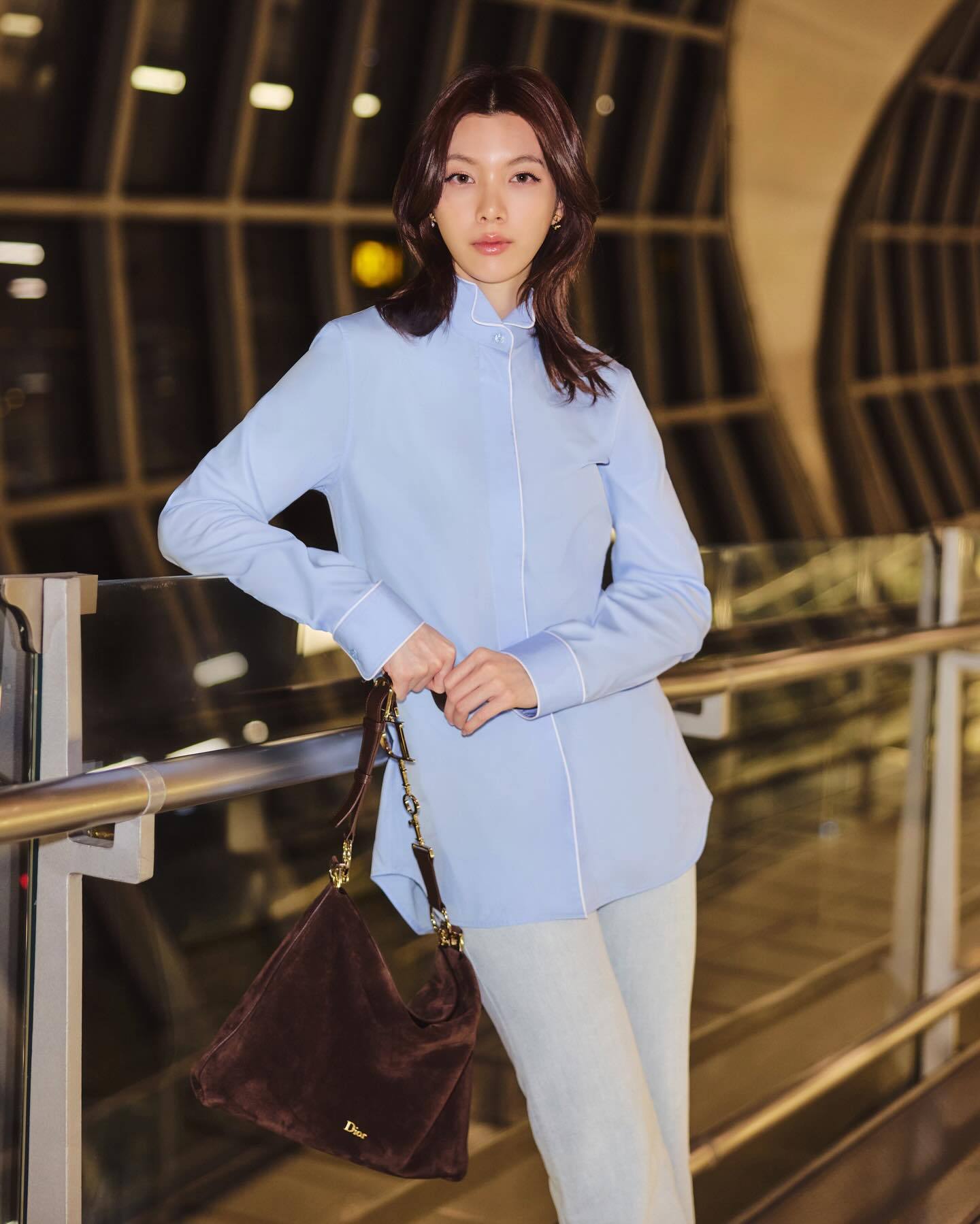 演员邝玲玲、Orm Kornnaphat也正式开启本季国际时装周旅程，两位将第三