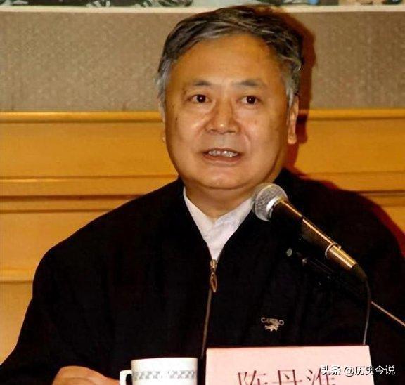 身居魔都一把手，却让儿子谎称父亲是处长！陈毅元帅的家风，如今字字戳心
 
阅读此