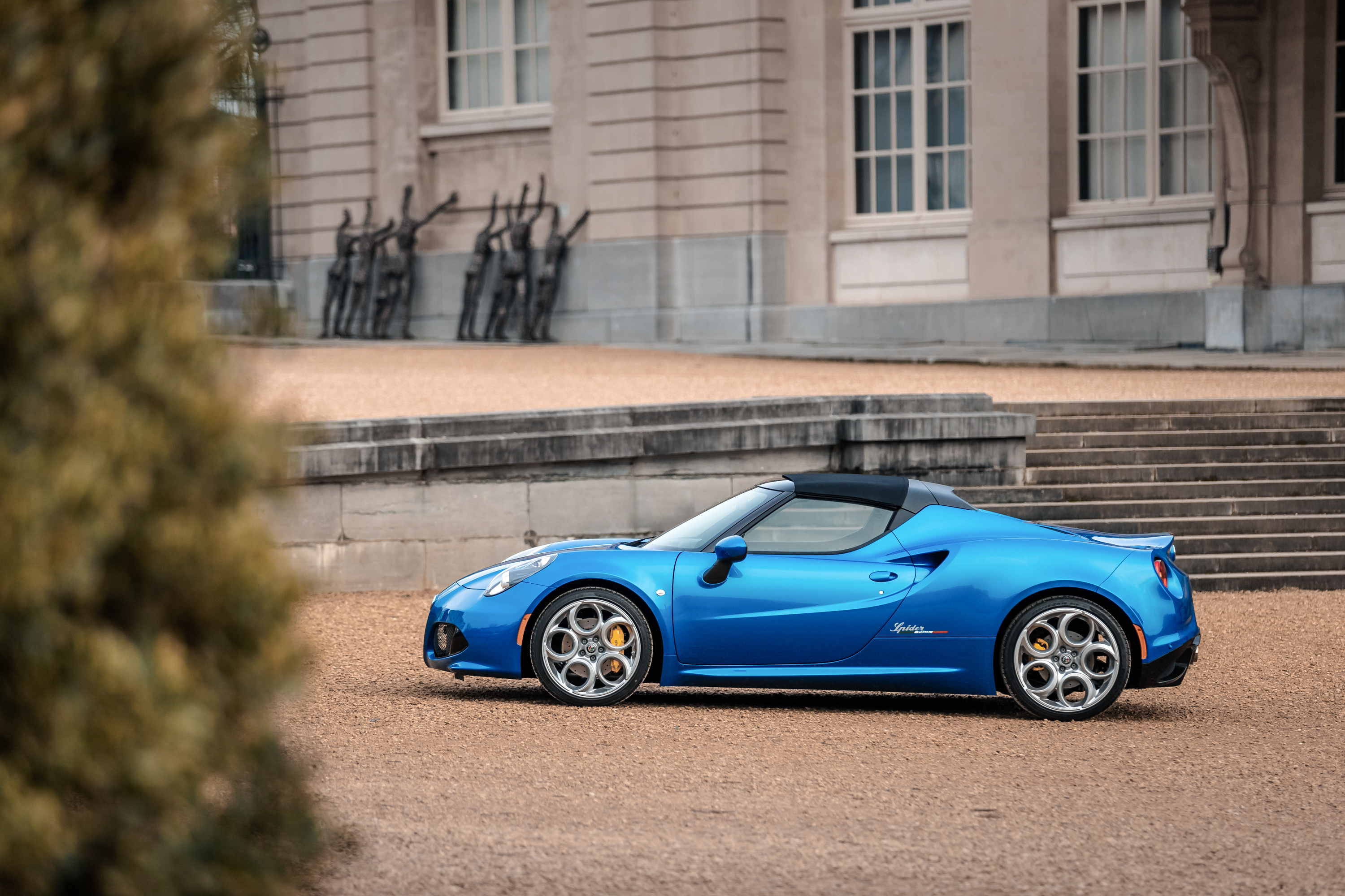 Alfa Romeo 4C Spider Italia 阿尔法·罗密欧  多么美