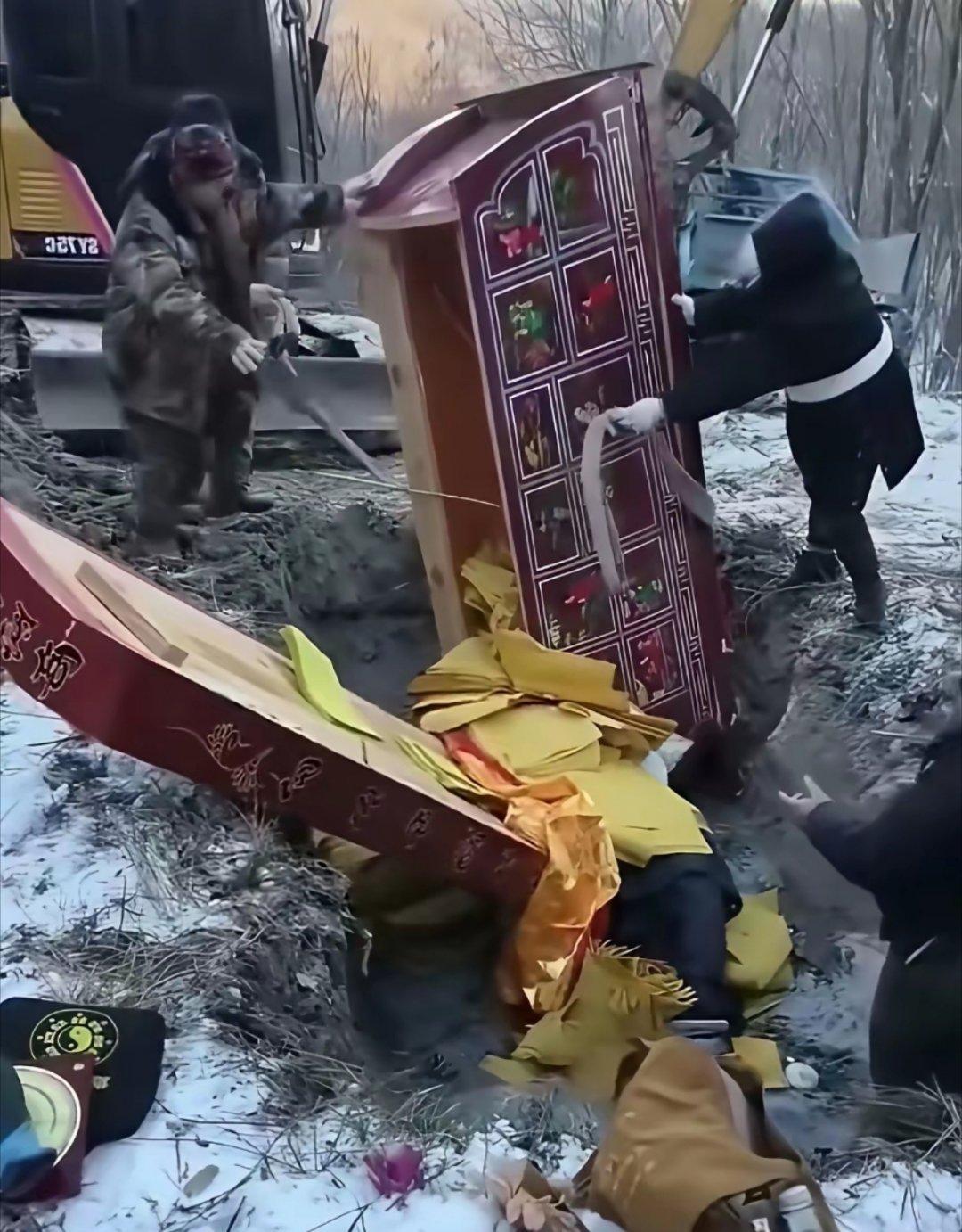 就这，钩机司机全责，大家怎么认为？ 