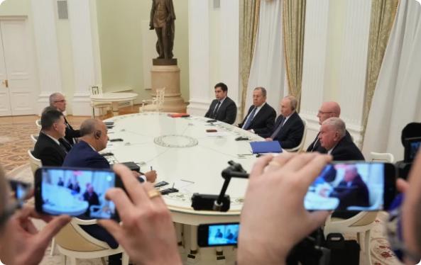 普京告诉古巴外长，俄罗斯将不接受美国最近针对古巴的制裁
俄罗斯总统弗拉基米尔·普