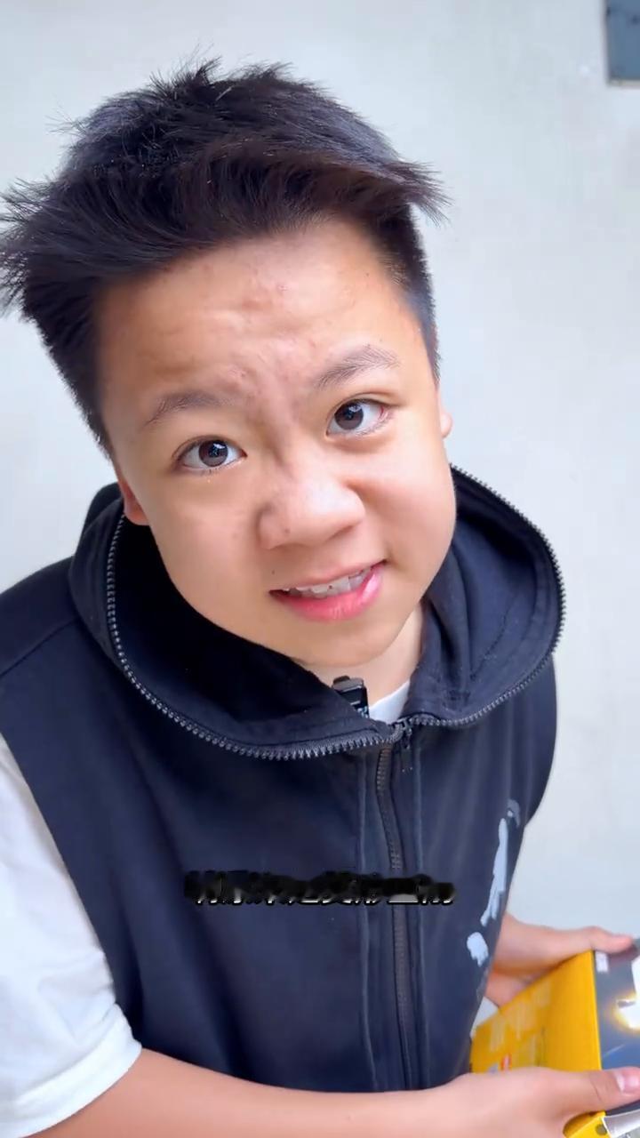 这是我的坦克，你有吗？坦克车变形，原来是变形金刚，我也有，而且我的车型会更多，还