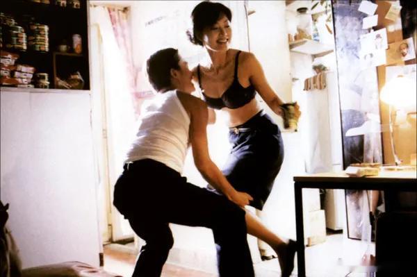 《重庆森林》上映32周年。 
