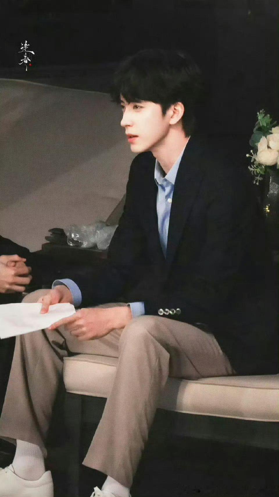 能把老钱感和新贵感结合得这么好的 应该只有敖瑞鹏了吧这个岑森真的是太对味儿