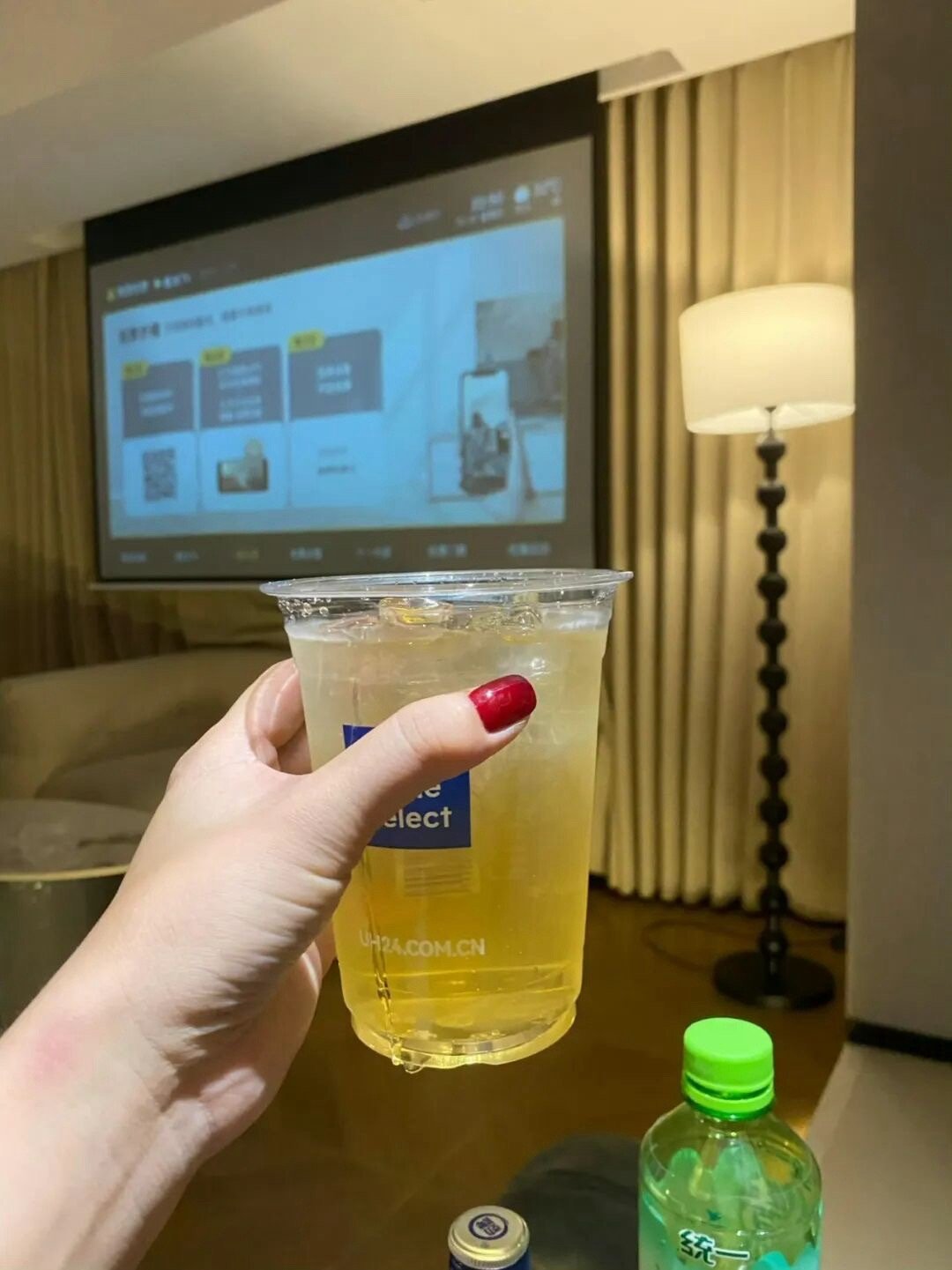 算了吧 你给我的感觉 是没有女人睡不着觉的男人 ​​​