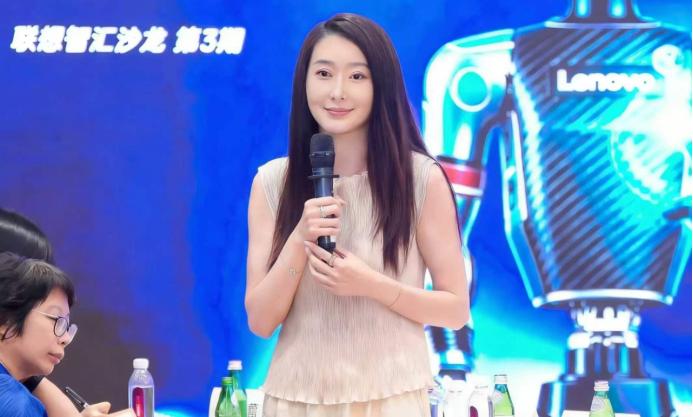 AI浪潮下，联想为何认为问题不在技术，在组织？
