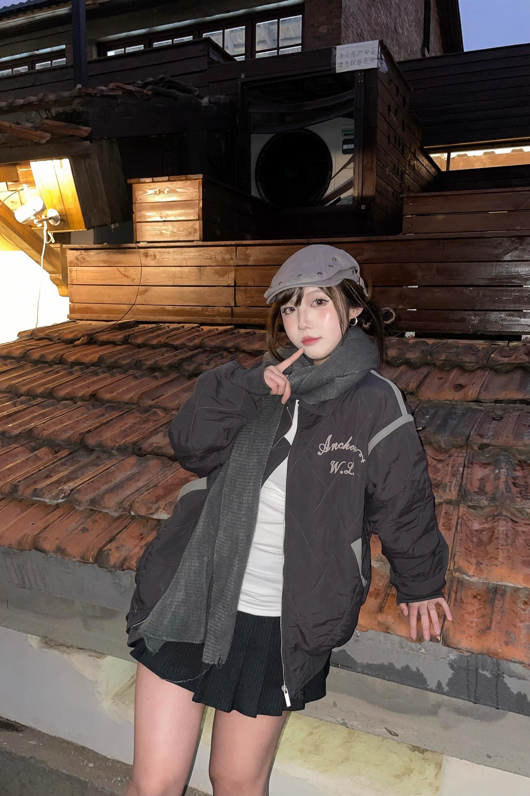 不管这个世界上多少坏人讨厌我 攻击我 不爱我 我依旧不语 就萌萌地站在这里