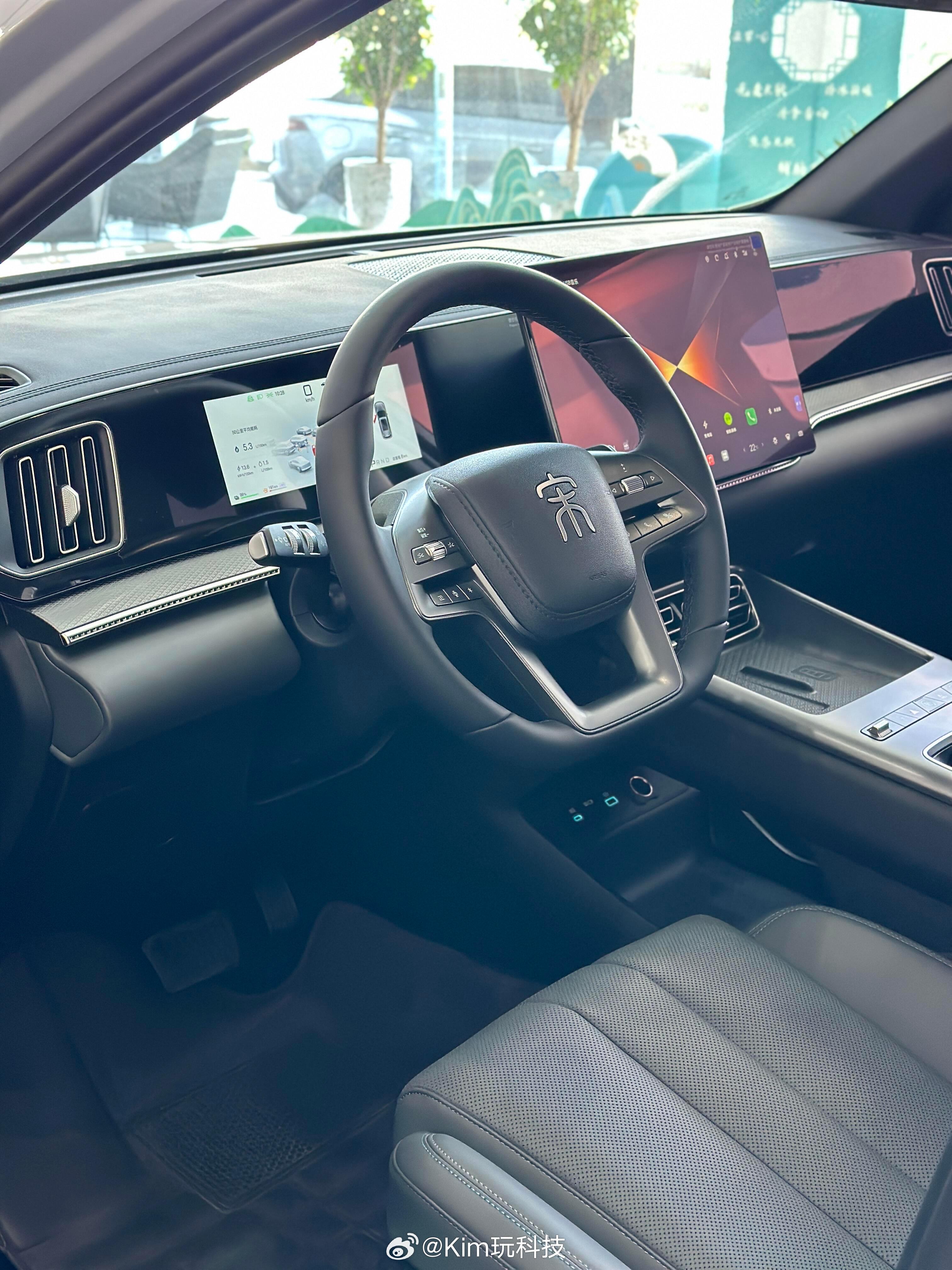 手机APP能预约充电，设置好谷电时间自动充，省心又省钱。 