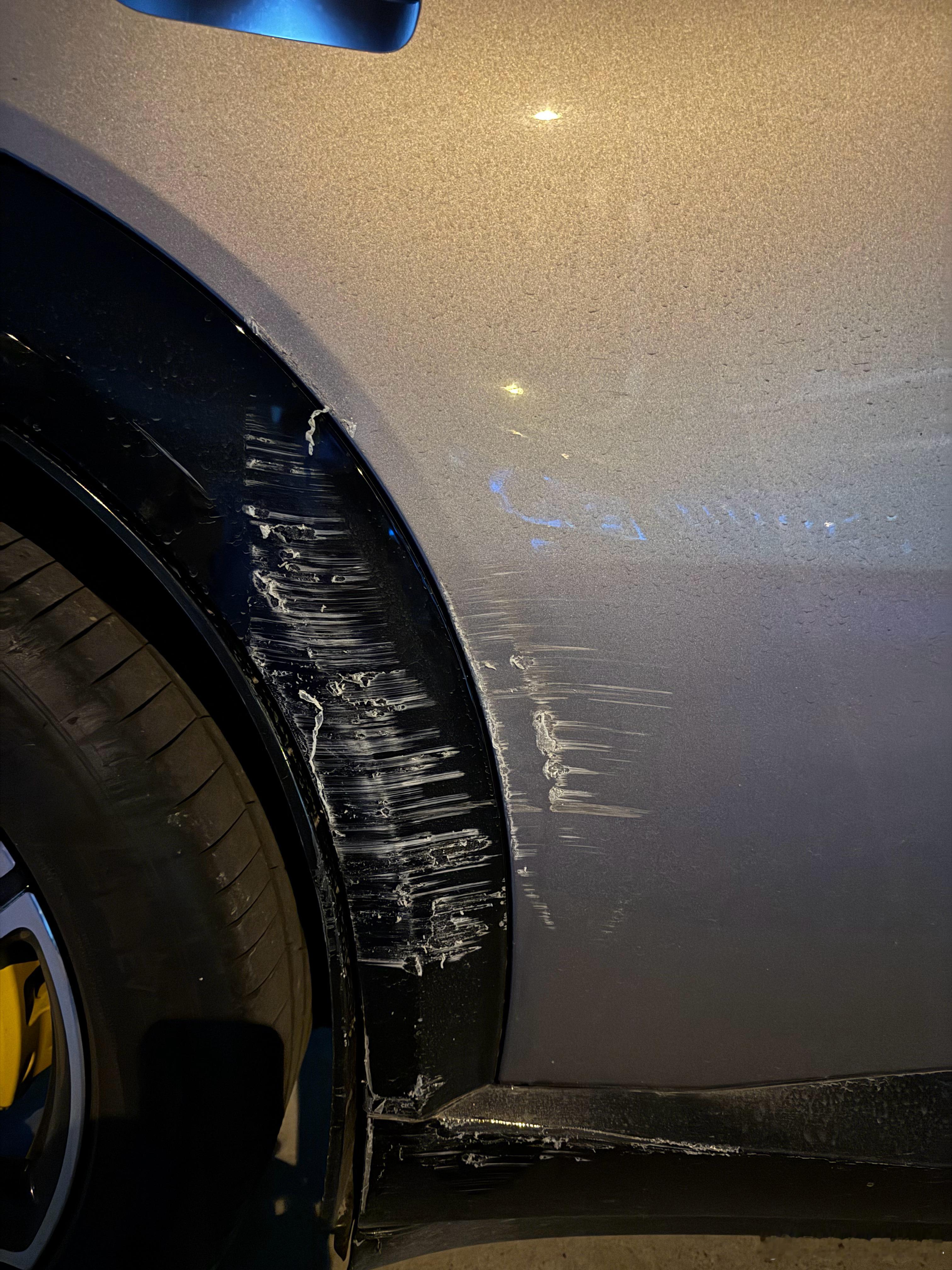 现在觉得小米YU7无忧包不是太划算，我剐蹭了一下，虽然无忧包保我车漆免费，但是Y