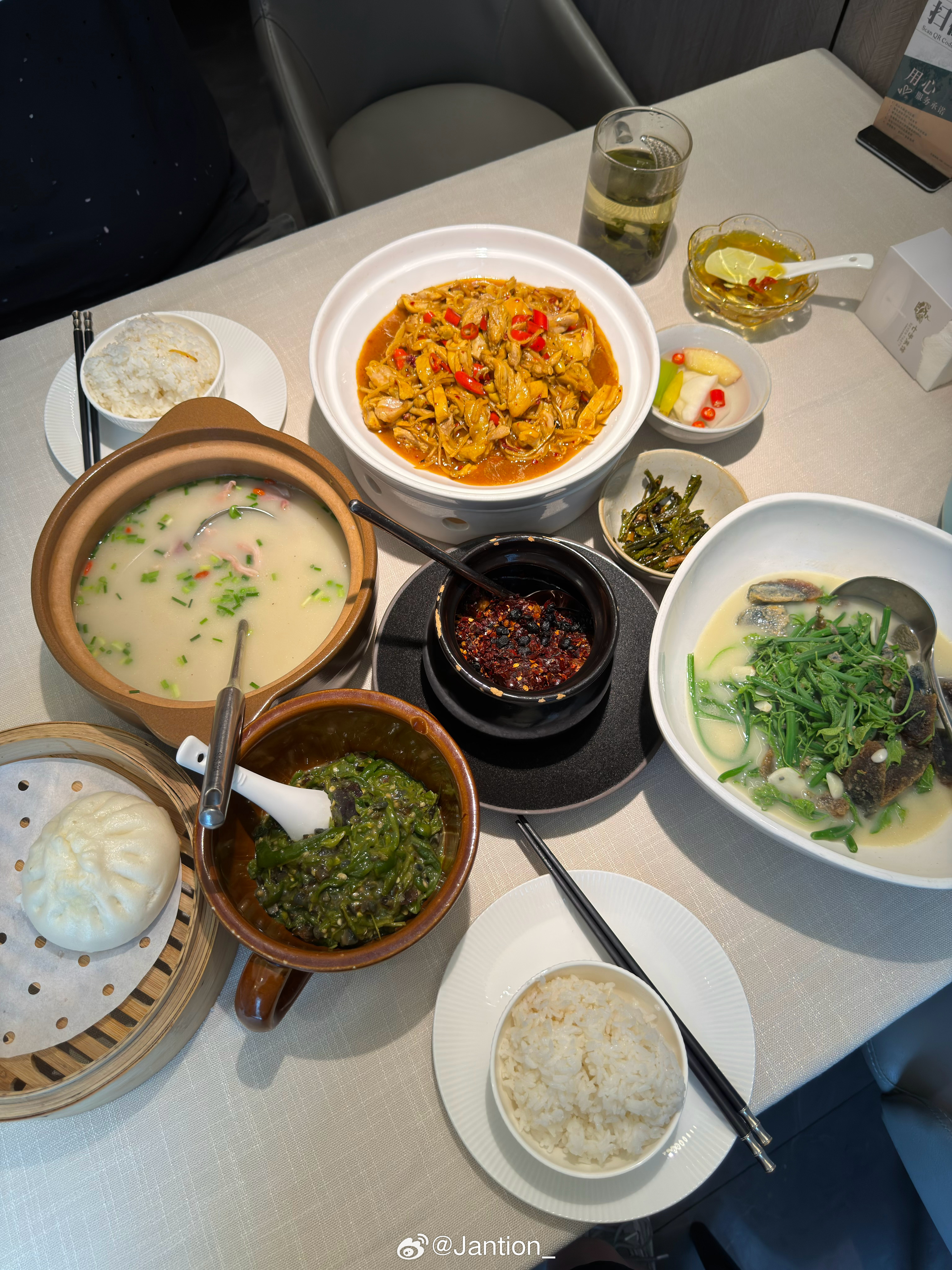 湘菜还是太下饭了，一不小心吃了两大碗 长沙·七号菜馆(友谊路店)