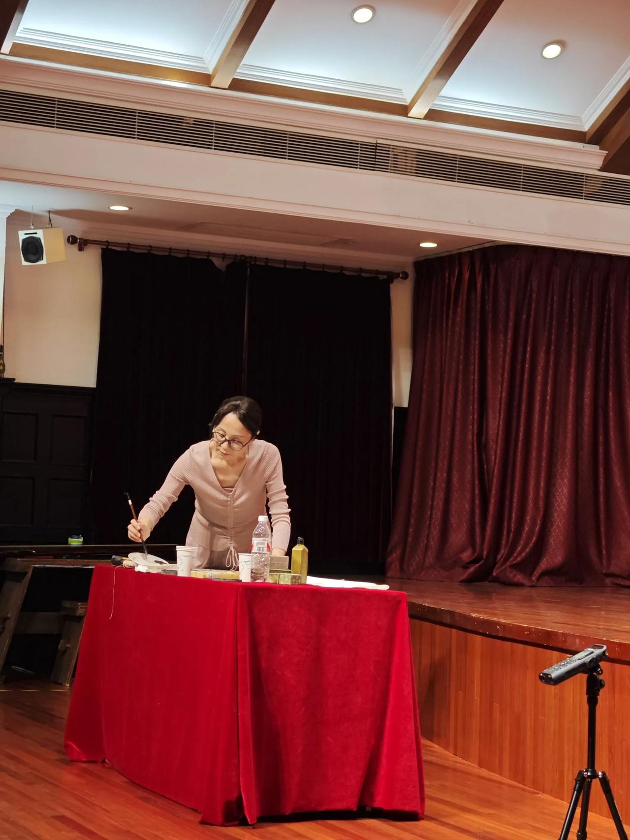 深情向往忧乐天下，上海理工大学第四期“沪江诗乐会”，跳跃的音符，悠扬的吟诵，来自