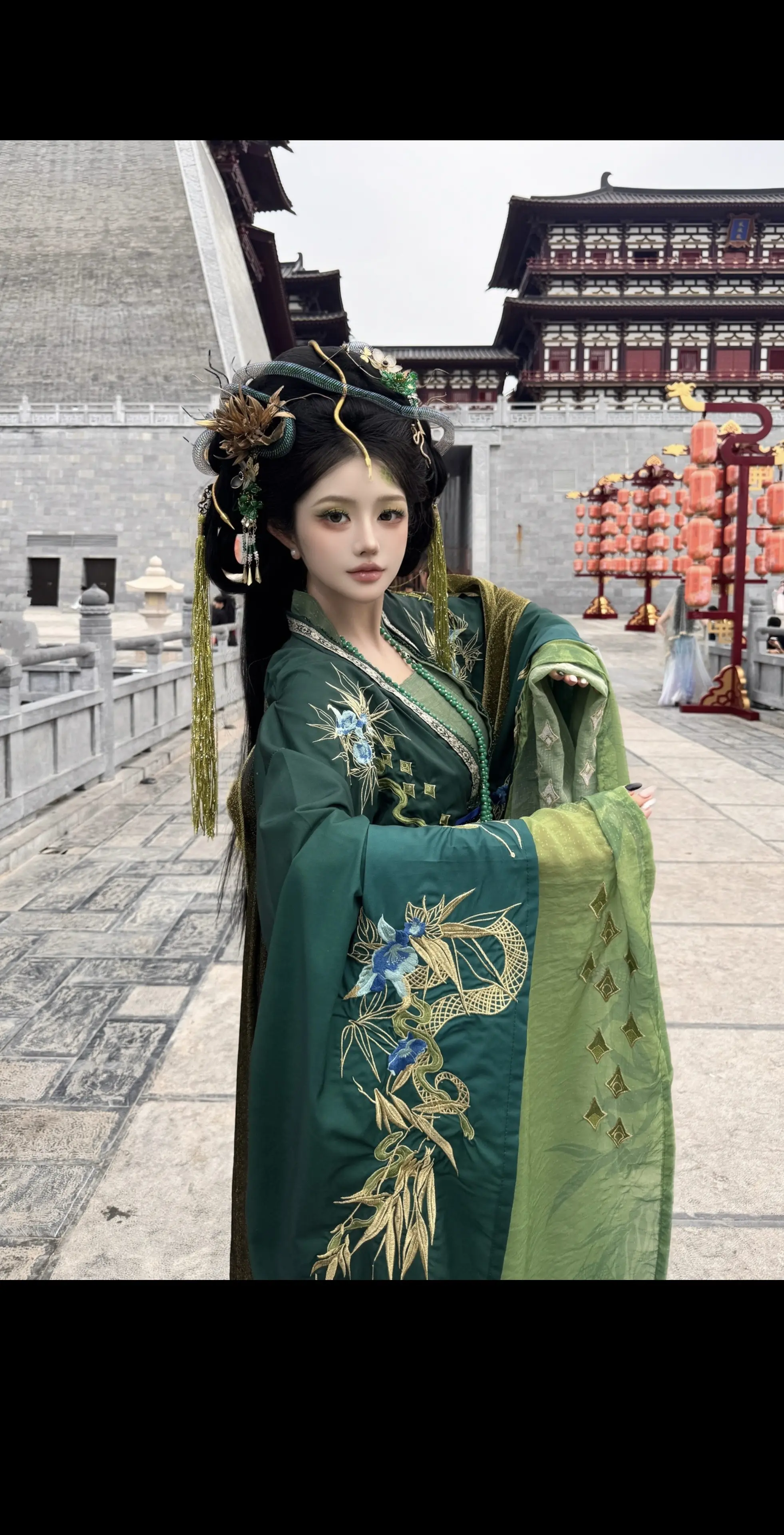 此为 蠎雀吞龙